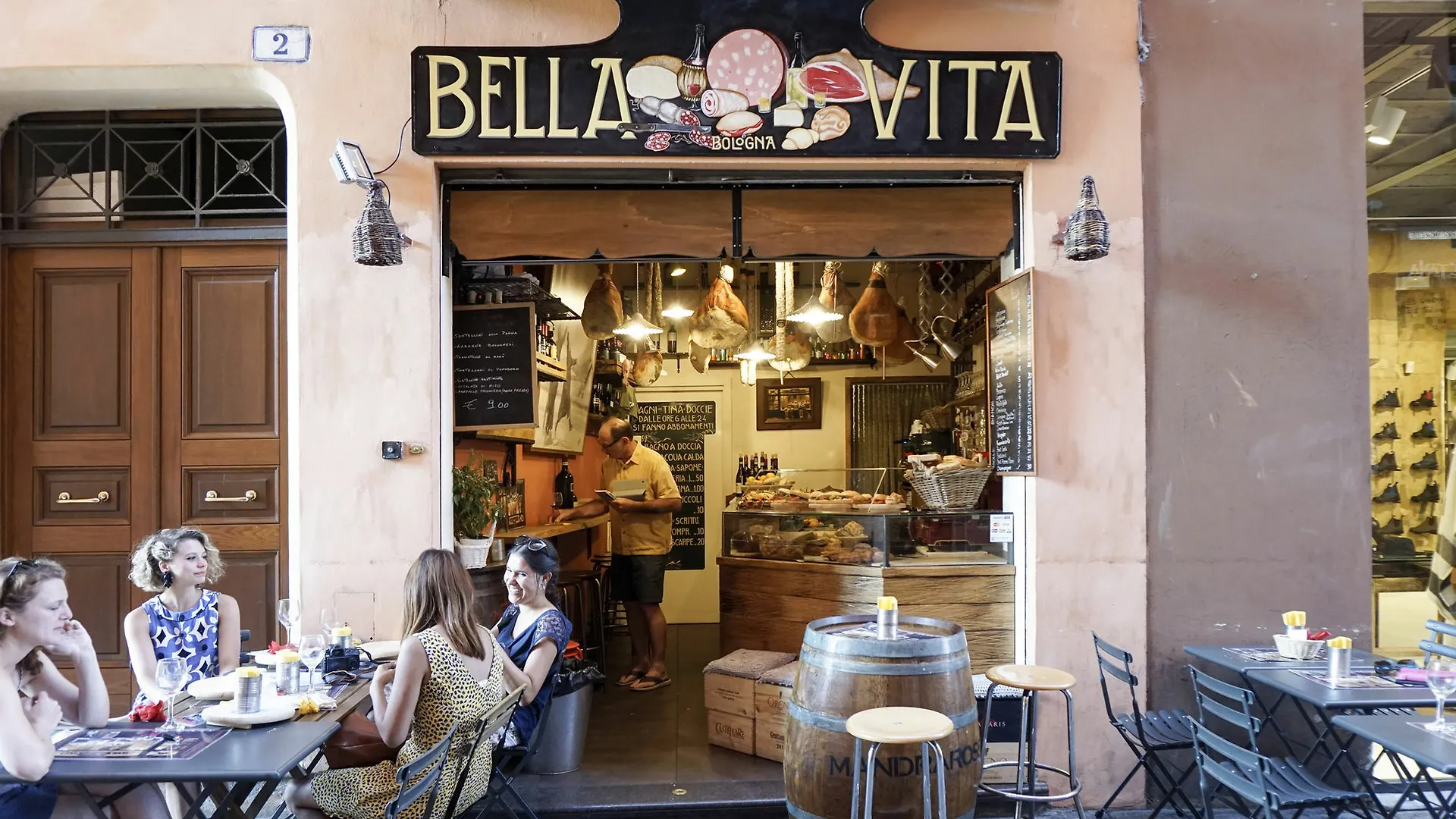Casa Isolani Luxury Rooms Piazza Maggiore 1 Bologna 2*,  Italien