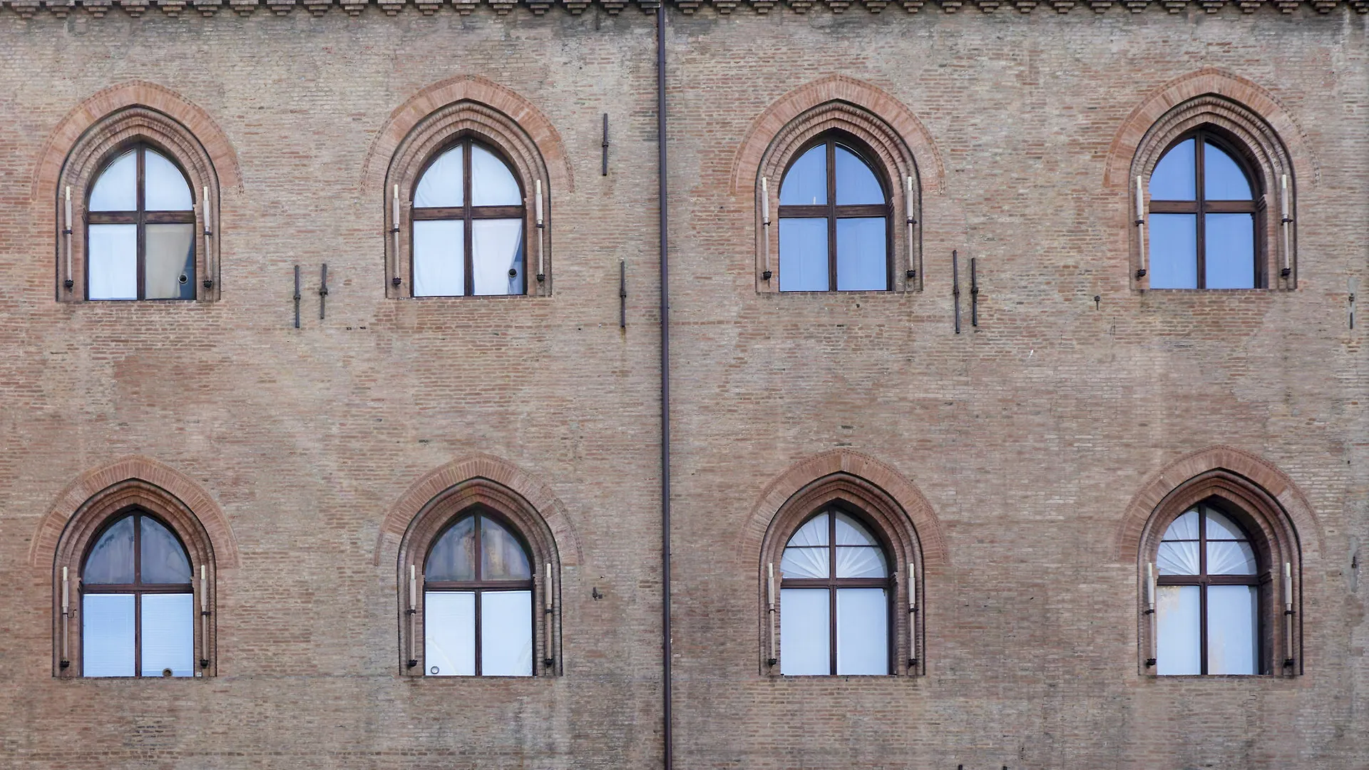 Casa Isolani Luxury Rooms Piazza Maggiore 1 Bologna 2*,